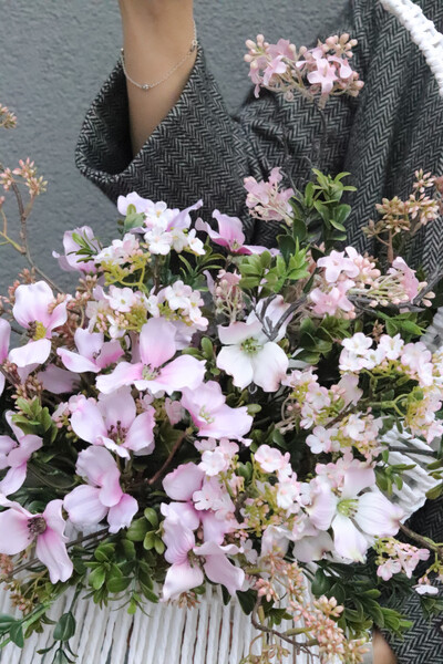 Aurelia Jabłoń, wiosenna dekoracja kwiatowa w skrzynce