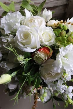 Malediwy White, kompozycja kwiatowa / bukiet, wym.40x60cm 