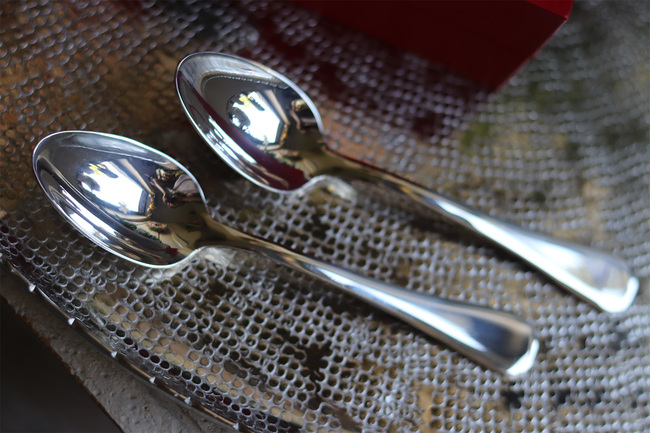 OD RĘKI posrebrzane łyżeczki do herbaty Aplis, komplet 6szt. w ozdobnym pudełku 