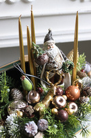 Cristal Deluxe, adwentowy stroik w szkatułce z mikołajem