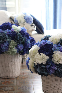 Karenao Blue Provance L, kosz z hortensjami, wym.80×65