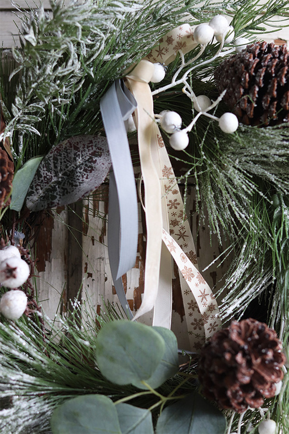 Leśny, wianek zimowy z szyszkami, śr.45cm