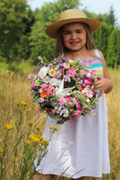 Gołąb, subtelny wianek na drzwi