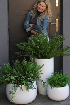 Zielony Dom, 3 dekoracje w donicach fiberglass