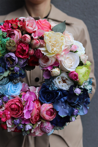  Caryca Dremisa Mini 2, bardzo efektowny wianek