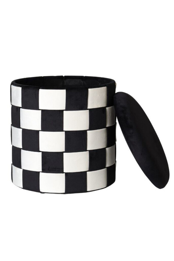 Chessmaster, welurowa pufa z motywem szachownicy