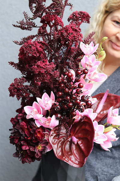 Bettina Arturia Bordo, dekoracyjny bukiet w wazonie	