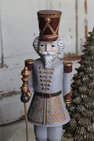 Mikołaj D, figurka bożonarodzeniowa dziadek do orzechów