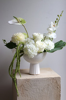 Wedding Day Leori, biała kompozycja w pucharze	