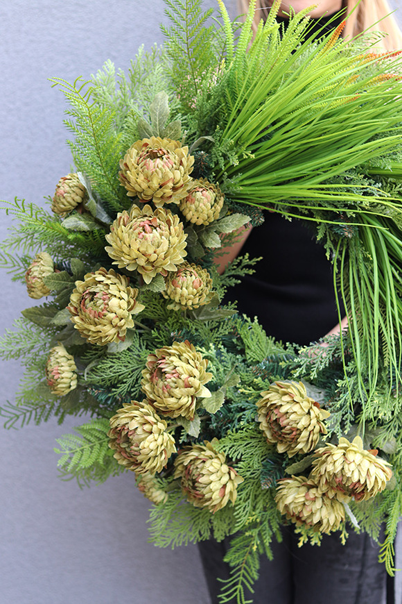 Green Trente 2, wieniec nagrobny z zieloną dekoracją kwiatową