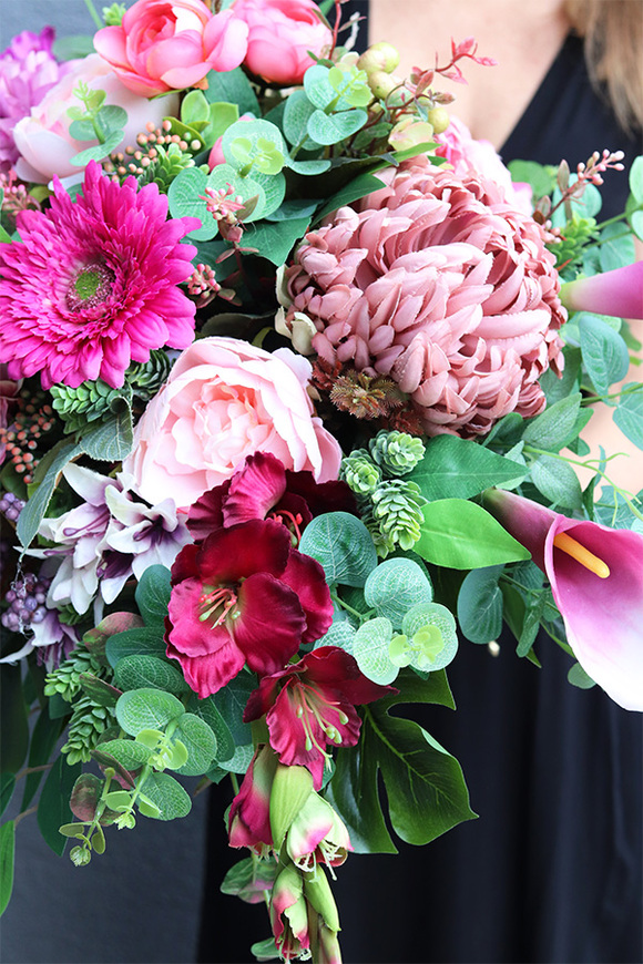 Denolla Gedda, kompozycja nagrobna z kallami, wym.37x70cm 