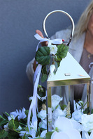 Angelo Garden White Lux, kompozycja nagrobna z aniołem i lampionem