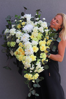 Yellow Wreagry, kompozycja nagrobna w naczyniu