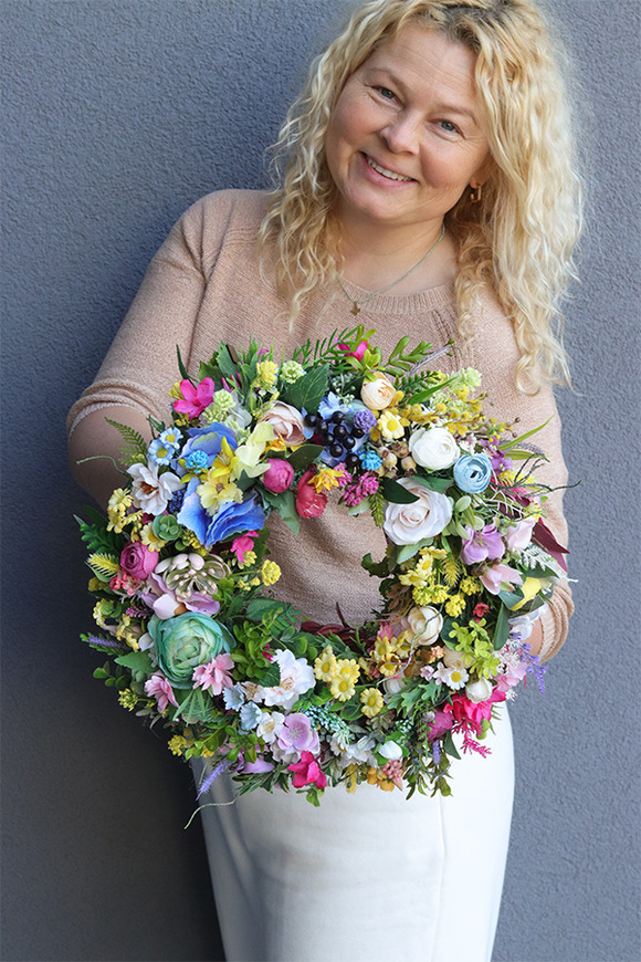 Kolorowa Łąka 2, kwiatowy wianek na drzwi