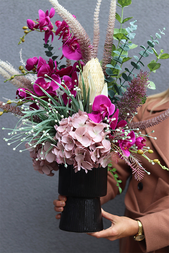 Kwiaty w Domu, kompozycja kwiatowa z proteą