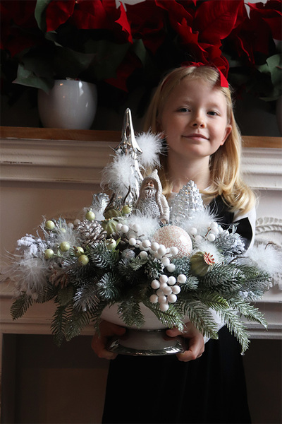 Kraina Mrozu, świąteczny stroik w srebrnej misie