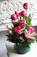 stroik wielkanocny / kompozycja kwiatowa z tulipanów Gracja