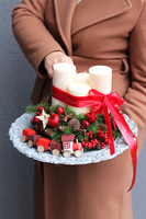 Winter Candles, stroik ze świecami na talerzu