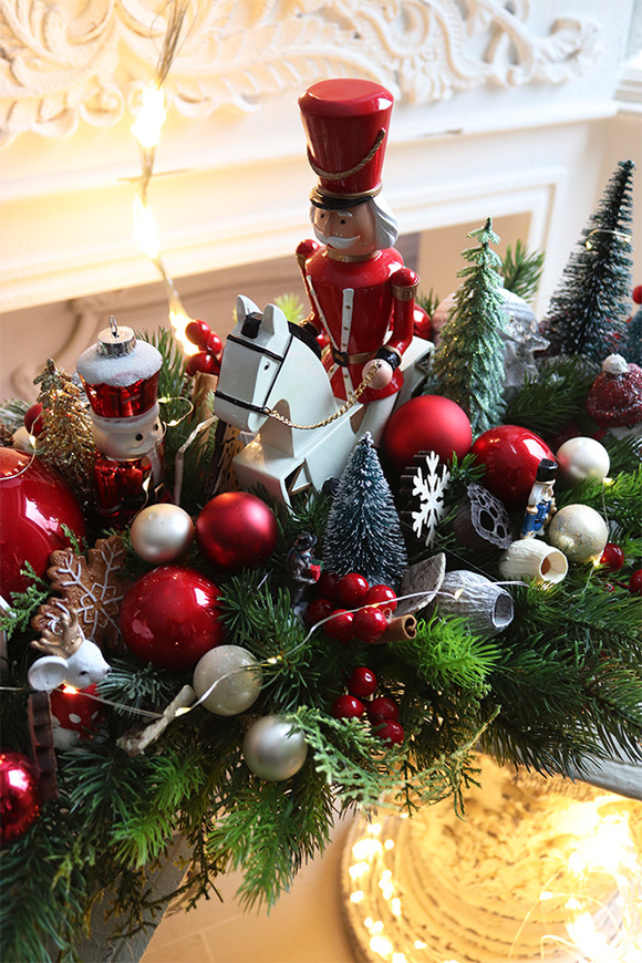 Christmas Estate Laos White, duży stroik świąteczny LED