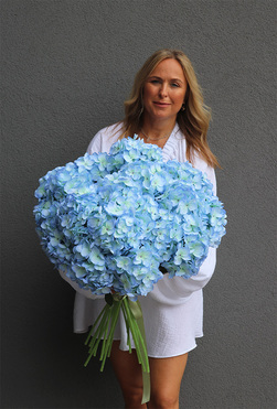 Sky Blue, bukiet niebieskich hortensji, 28szt, wys.70cm