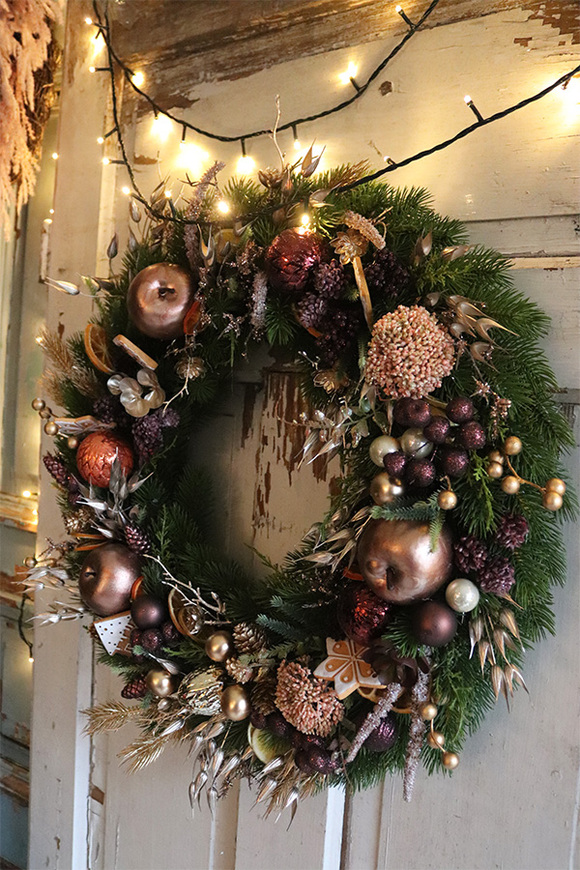 Miedziane Święta, wianek świąteczny