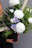 Nelema White 2, bukiet nagrobny we wkładzie