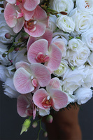 bardzo bogata wiązanka nagrobna z róż, Białe Serce Delania 3