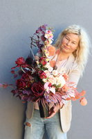 Lucile Benjamin, bukiet nagrobny we wkładzie