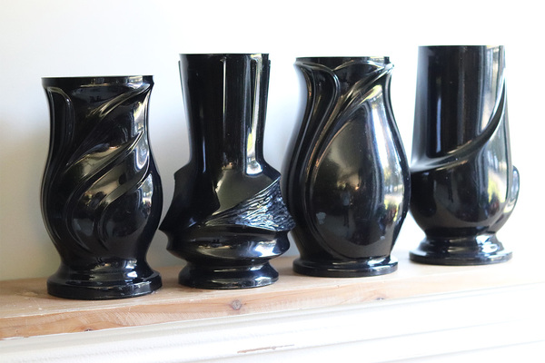 Czerń Żałobna ciężki flakon nagrobny