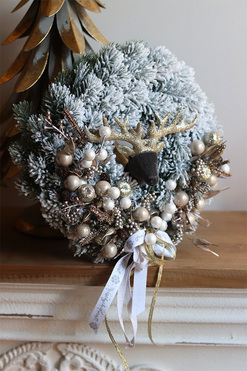 świąteczny wianek z reniferem Mroźna Pora, śr.26cm 