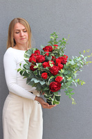  Luiza Mirra, bukiet nagrobny z różami