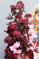 Bettina Arturia Bordo, dekoracyjny bukiet w wazonie	