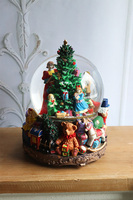 Ubieramy Choinkę, świąteczna szklana kula śnieżna pozytywka LED, wym.24x19cm