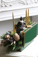 Cristal Deluxe, adwentowy stroik w szkatułce z mikołajem