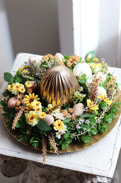 OD RĘKI Palladito, stroik wielkanocny na talerzu z jajem, wym.18x30cm