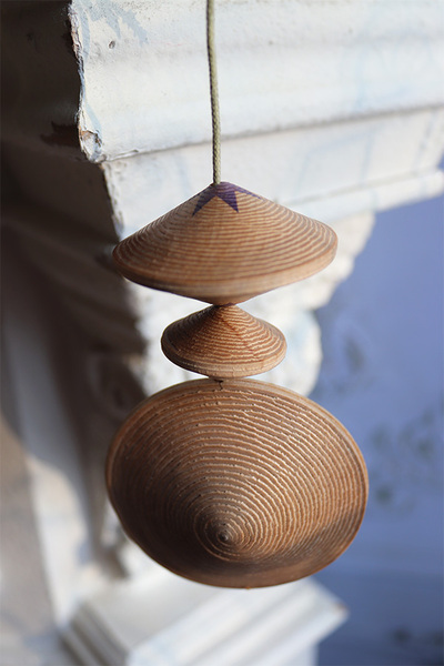 Modern Wood House C, drewniane zawieszki na choinkę ze wzorem