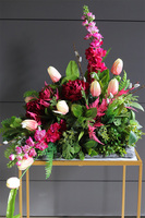 Filomeni Volcan, kompozycja nagrobna na ciężkiej tacy