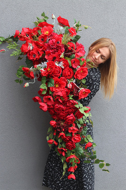 Czerwone Dni, girlanda nagrobna z różami, dł.130cm