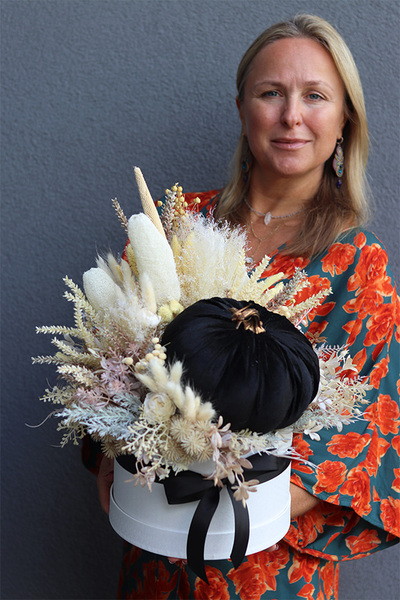 Velurowa Dynia Blackolia, jesienny flowerbox z suszem	