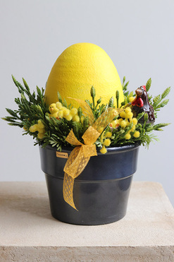 OD RĘKI Easter Egg Yellow, stroik wielkanocny z jajem, wym.25x20cm