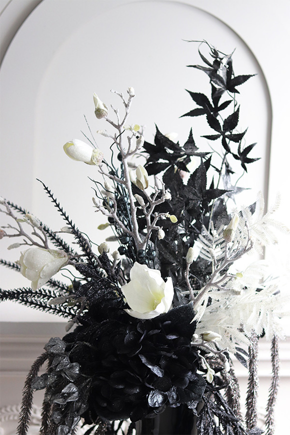 Karnawał w Wenecji, zimowa kompozycja w wazonie