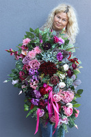 Pink Lonna, fioletowa wiązanka nagrobna