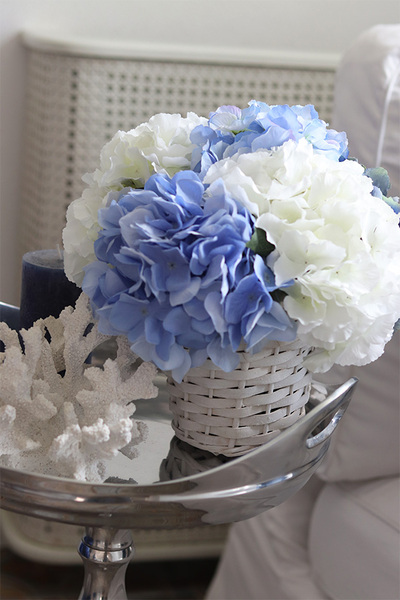 Keraneo Blue Provance S, kosz z hortensjami, wym.27x29cm