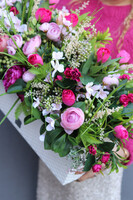 Balcony Cottage Pink, różowe kwiaty w skrzynce balkonowej