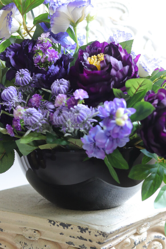 Purple Day, kompozycja nagrobna w misie