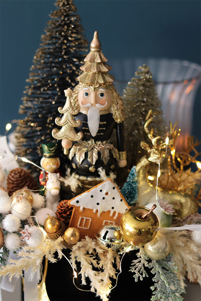 Dziadek do Orzechów Glamour, flowerbox świąteczny LED