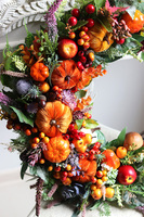 Velvet Pumpkins, jesienny asymetryczny wianek z dyniami