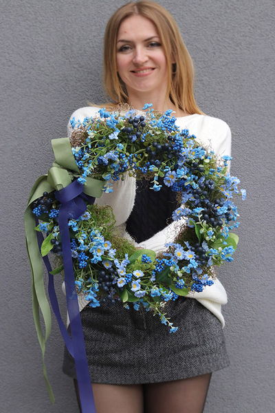 Blueberry, niebieski wianek na drzwi z jagodami