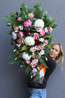 Pink Leossy, elegancka wiązanka nagrobna