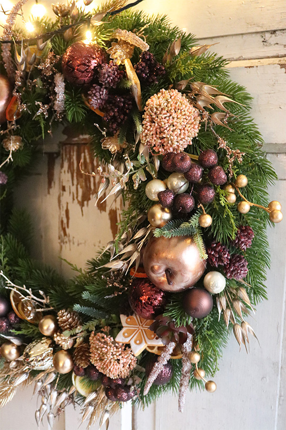 Miedziane Święta, wianek świąteczny